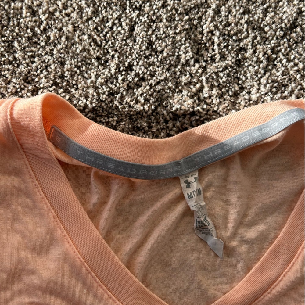 Under Armour top - Picture 4 of 6